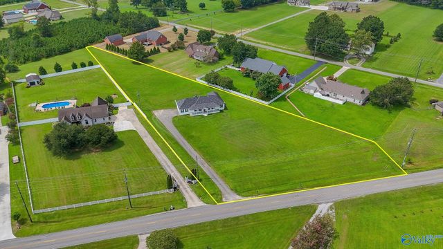 1309 Nanceford Road SW, Hartselle, AL 35640