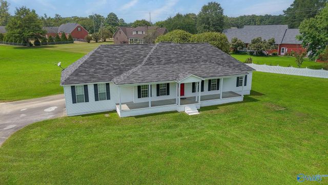 1309 Nanceford Road SW, Hartselle, AL 35640