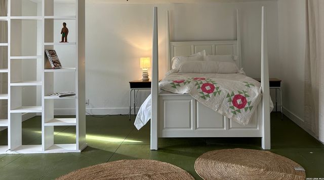 2213 N Flores, San Antonio, TX 78212