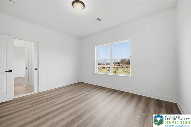 1505 Corkscrew Drive 12, Bushkill Twp, PA 18091