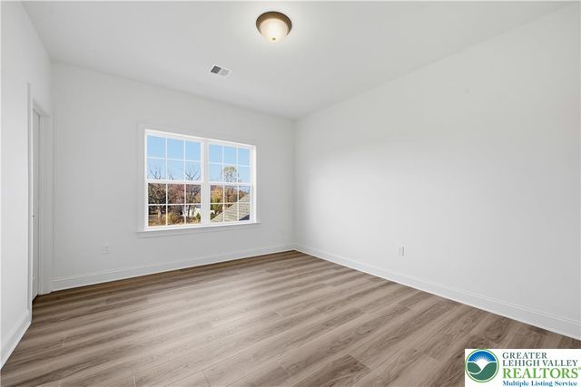 1505 Corkscrew Drive 12, Bushkill Twp, PA 18091