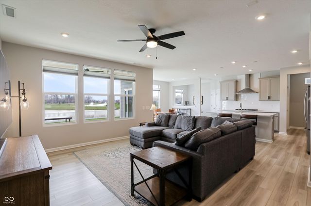 6807 Sable Point Drive, Brownsburg, IN 46112