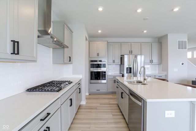 6807 Sable Point Drive, Brownsburg, IN 46112