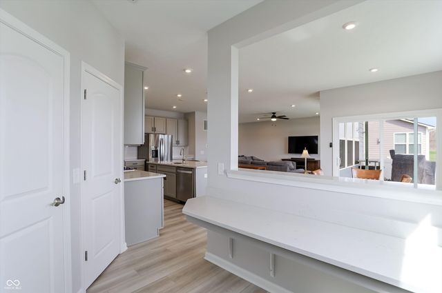 6807 Sable Point Drive, Brownsburg, IN 46112