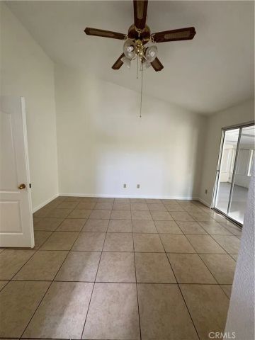 1087 Serena, San Jacinto, CA 92583
