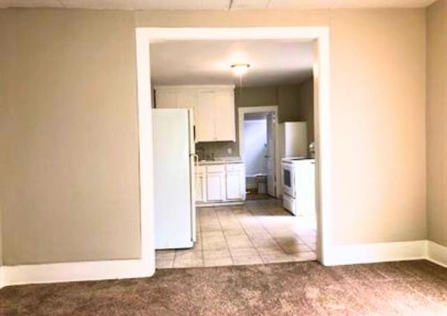 1018 S Main St, Wichita, KS 67213