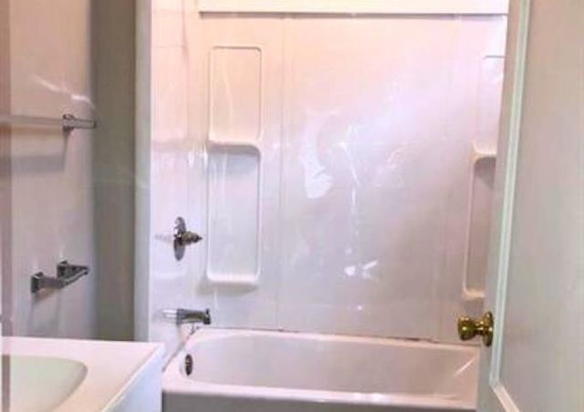 1018 S Main St, Wichita, KS 67213