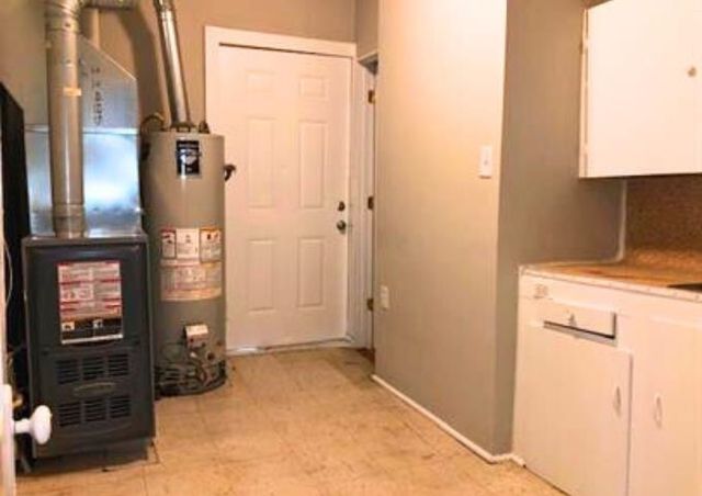 1018 S Main St, Wichita, KS 67213