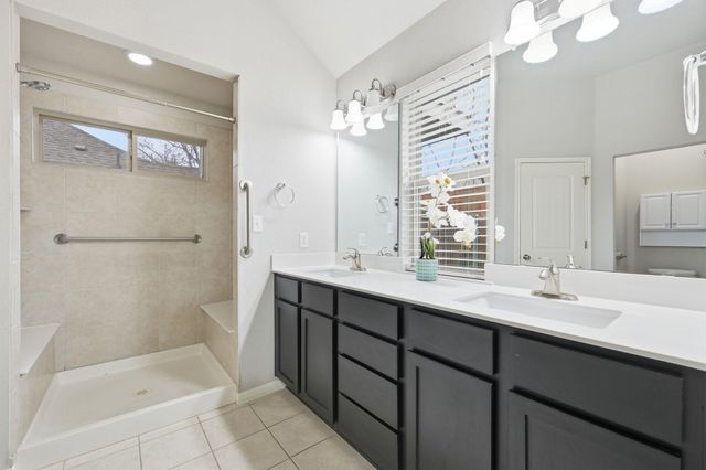 392 Tilly LN, Buda, TX 78610