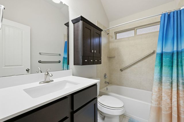 392 Tilly LN, Buda, TX 78610