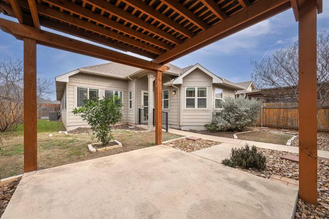 392 Tilly LN, Buda, TX 78610