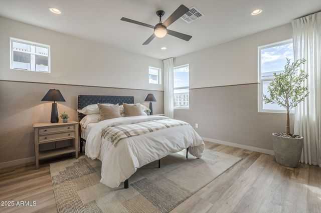 123 W HOLCOMB Lane, Phoenix, AZ 85003