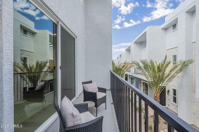 123 W HOLCOMB Lane, Phoenix, AZ 85003