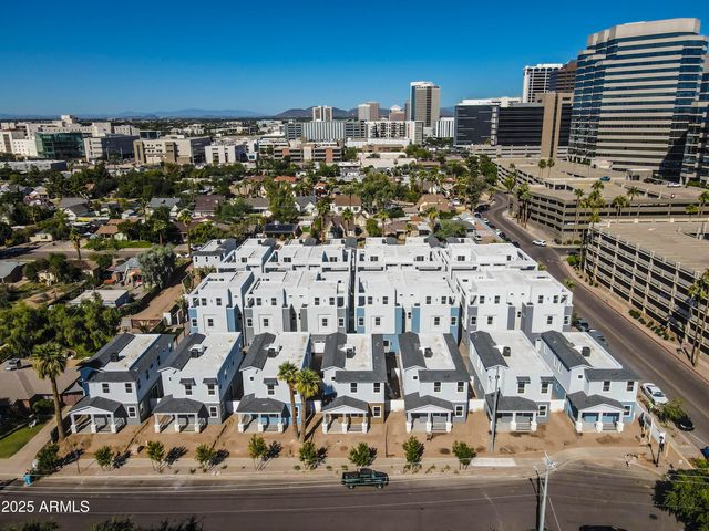 123 W HOLCOMB Lane, Phoenix, AZ 85003