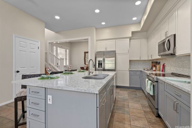 92-1090 Olani Street 10-2, Kapolei, HI 96707