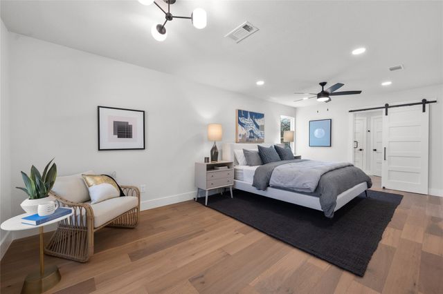 2404 Monarch DR, Austin, TX 78748