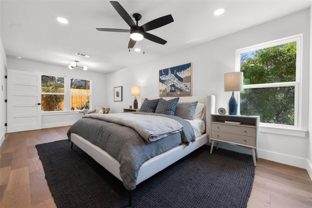 2404 Monarch DR, Austin, TX 78748