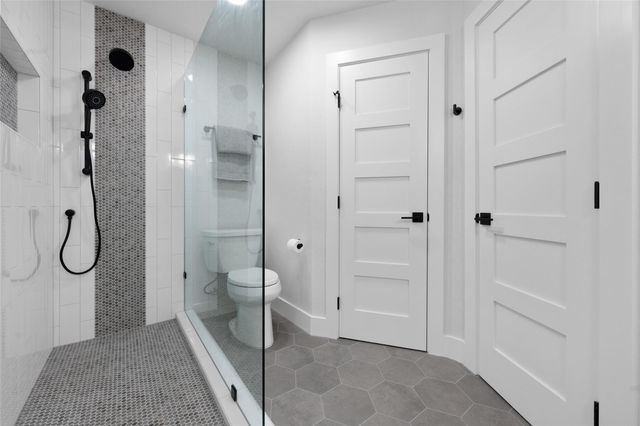 2404 Monarch DR, Austin, TX 78748