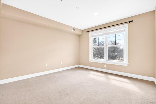 225 Stanley Avenue 204, Mamaroneck, NY 10543