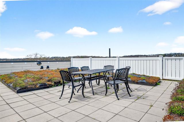 225 Stanley Avenue 204, Mamaroneck, NY 10543