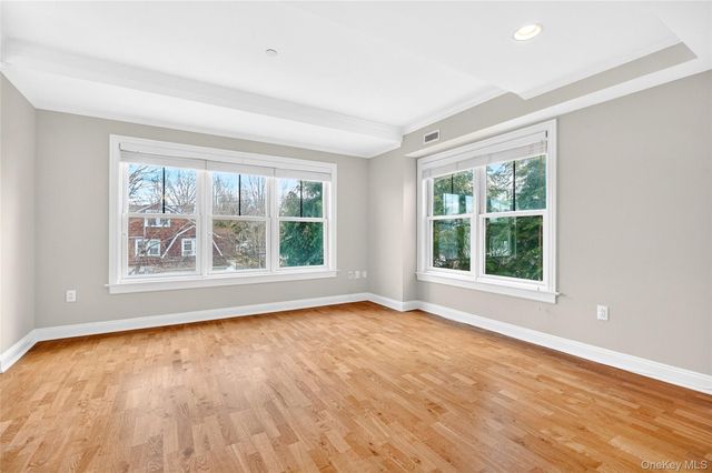 225 Stanley Avenue 204, Mamaroneck, NY 10543