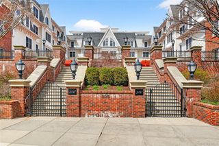 225 Stanley Avenue 204, Mamaroneck, NY 10543