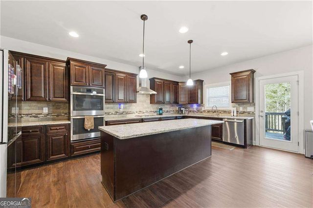 6160 Belmont Drive, Douglasville, GA 30135