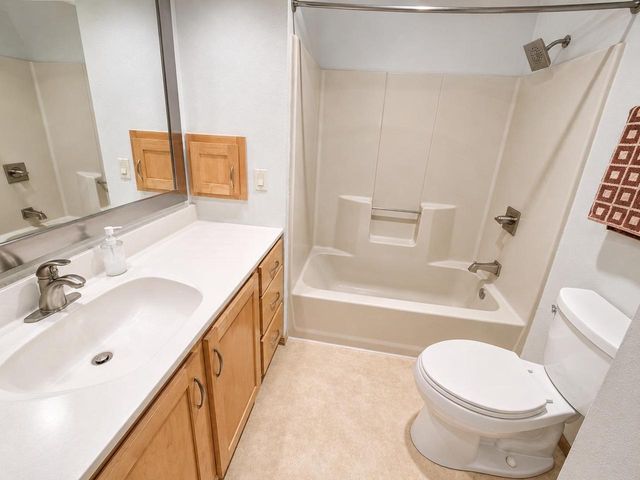 3529 N MORRISON STREET, Appleton, WI 54911
