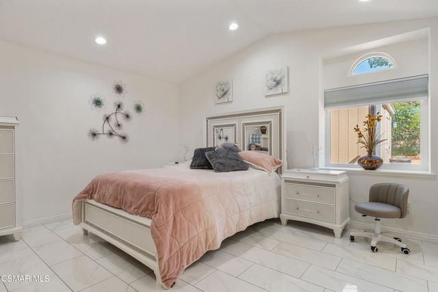 672 Brademas Court, Simi Valley, CA 93065