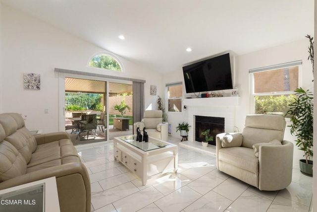 672 Brademas Court, Simi Valley, CA 93065