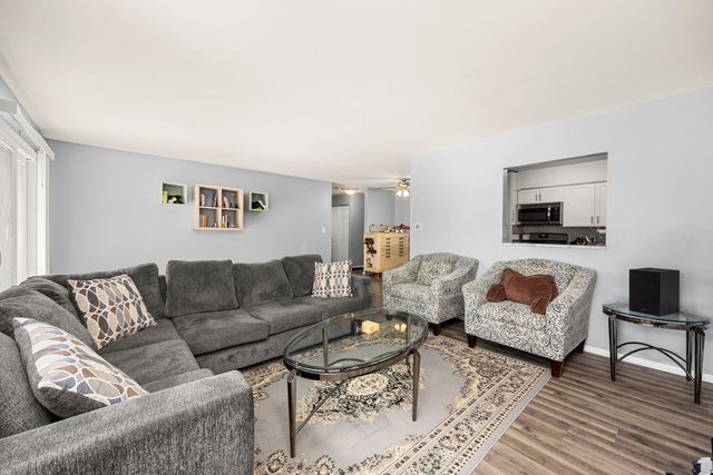 8305 ROUTE 53 Street A19, Woodridge, IL 60517