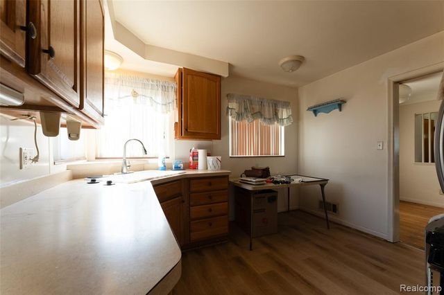 24433 Champaign Street, Taylor, MI 48180