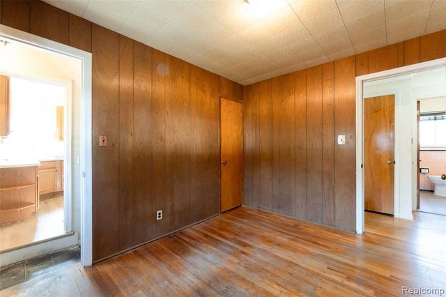 24433 Champaign Street, Taylor, MI 48180