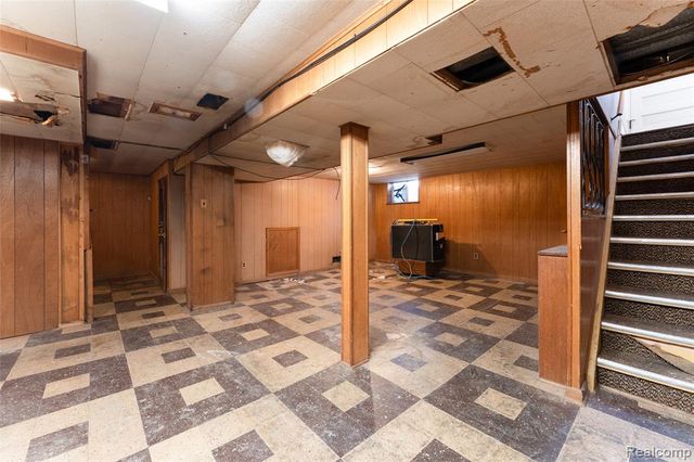 24433 Champaign Street, Taylor, MI 48180