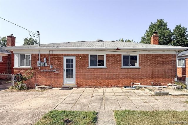 24433 Champaign Street, Taylor, MI 48180