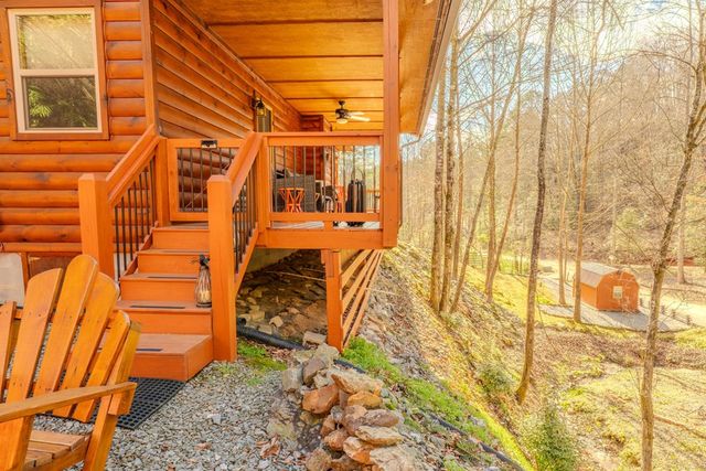 262 Zekes Trail, Marble, NC 28905