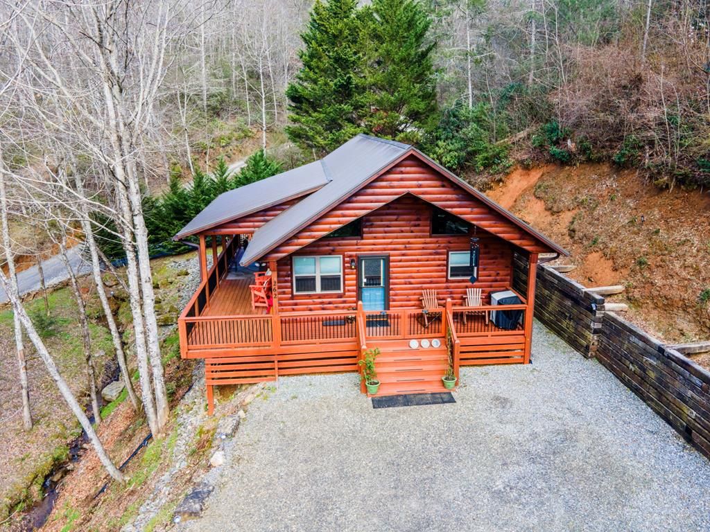 262 Zekes Trail, Marble, NC 28905