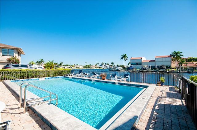 1929 SE 40th TER # 2, Cape Coral, FL 33904