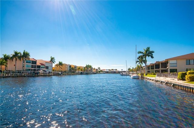 1929 SE 40th TER # 2, Cape Coral, FL 33904