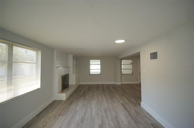 3617 S GARDENIA AVENUE, Tampa, FL 33629