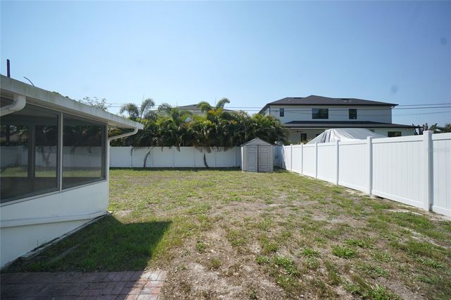 3617 S GARDENIA AVENUE, Tampa, FL 33629