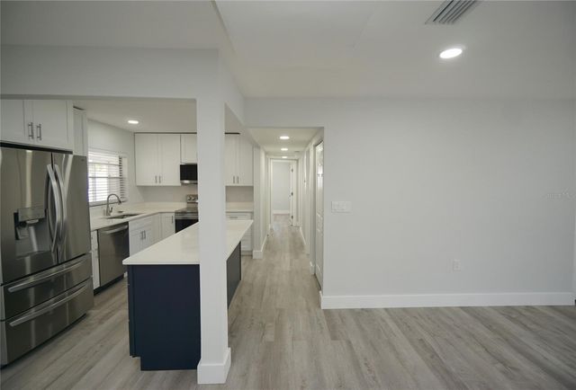 3617 S GARDENIA AVENUE, Tampa, FL 33629