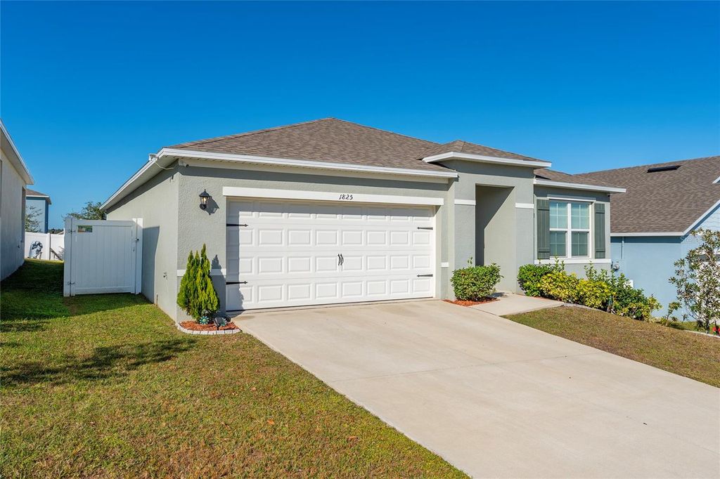 1825 JUNEBERRY STREET, Clermont, FL 34715