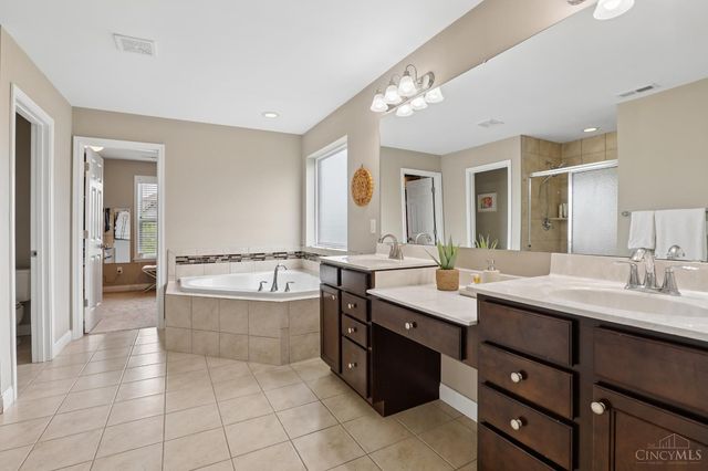 6867 Roberts Park Drive, Deerfield Twp., OH 45040