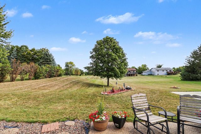 781 Hillside Avenue SW, New Prague, MN 56071