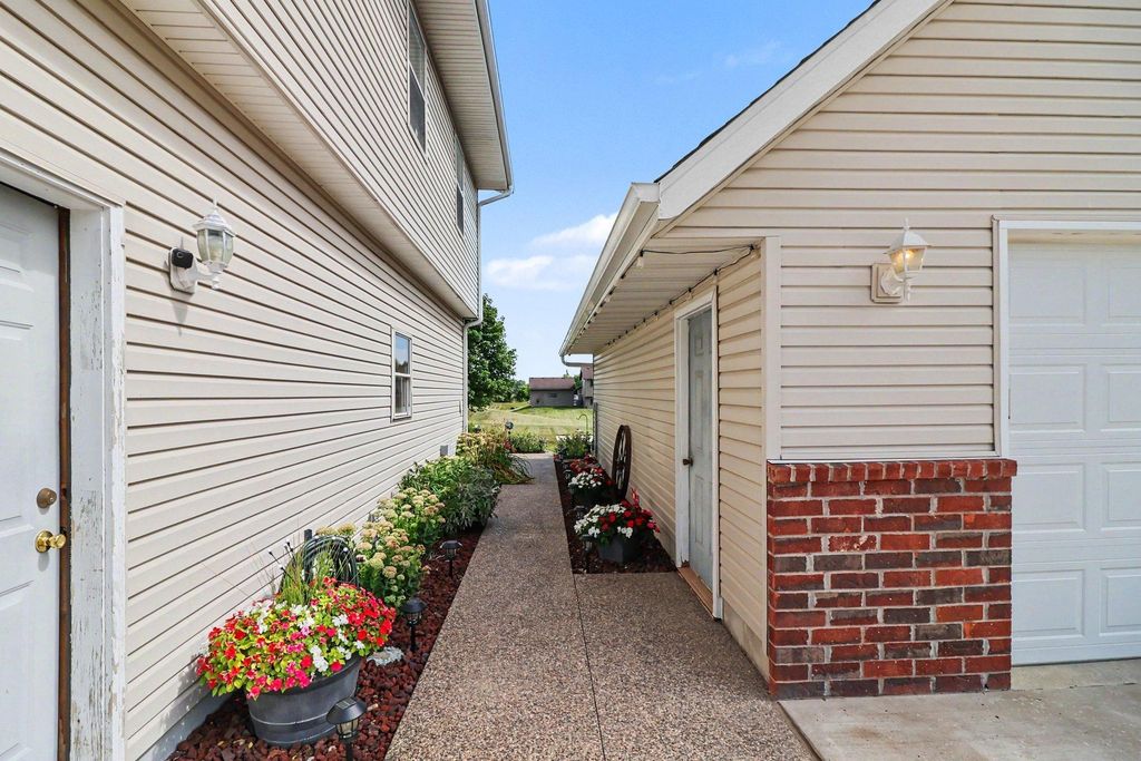 781 Hillside Avenue SW, New Prague, MN 56071 — photo 3