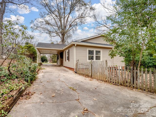 98 Winecoff Avenue NE, Concord, NC 28025