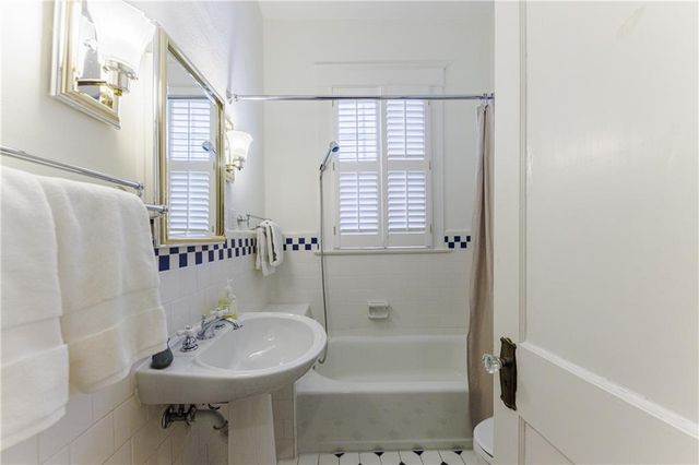 654 Cresthill NE Avenue, Atlanta, GA 30306