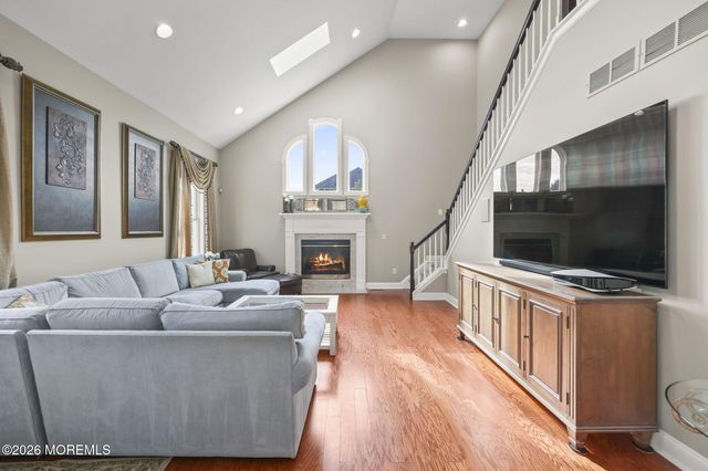 14 Green Springs Way, Freehold, NJ 07728