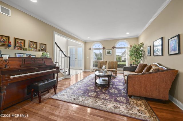 14 Green Springs Way, Freehold, NJ 07728